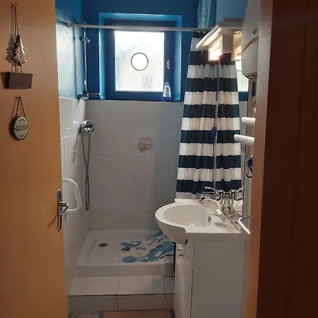 Chez Chantal Rdc 60m2 *